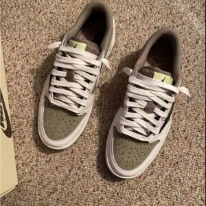 Nike Air Jordan 1 Retro Low Golf Travis Scott Neutral Olive